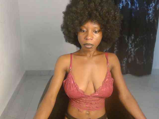 Nasty-lilly webcam