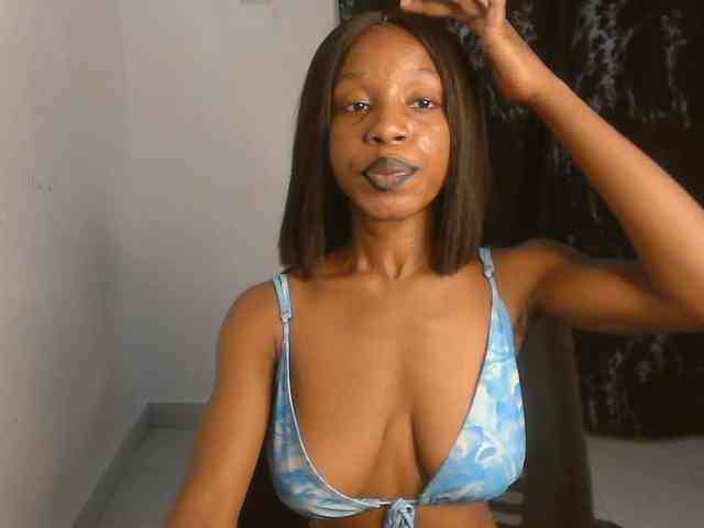 Nasty-lilly webcam
