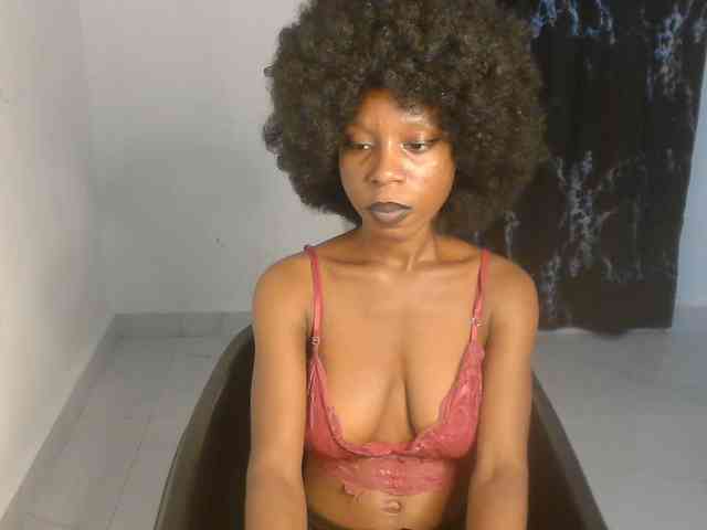 Nasty-lilly webcam