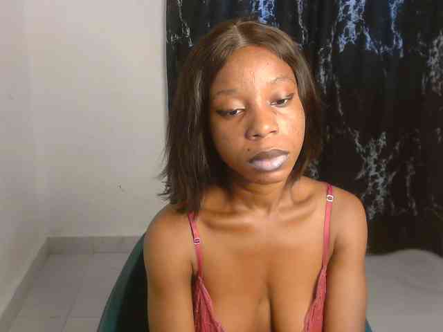 Nasty-lilly webcam