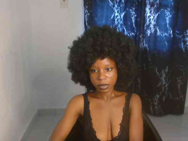 Nasty-lilly webcam
