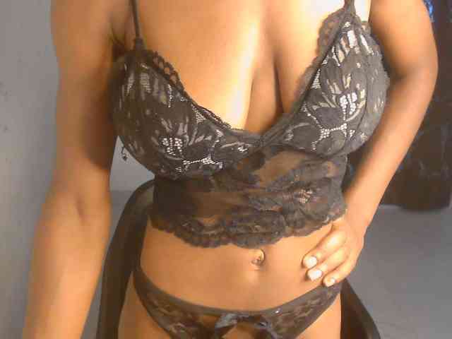 Nasty-lilly webcam