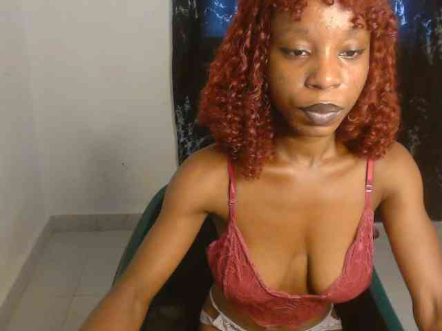 Nasty-lilly webcam