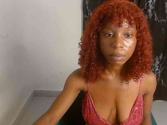 Nasty-lilly webcam