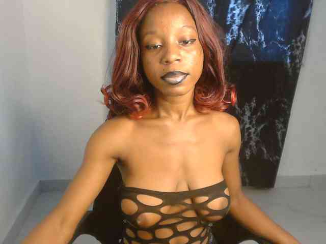 Nasty-lilly webcam