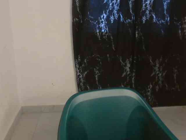 Nasty-lilly webcam