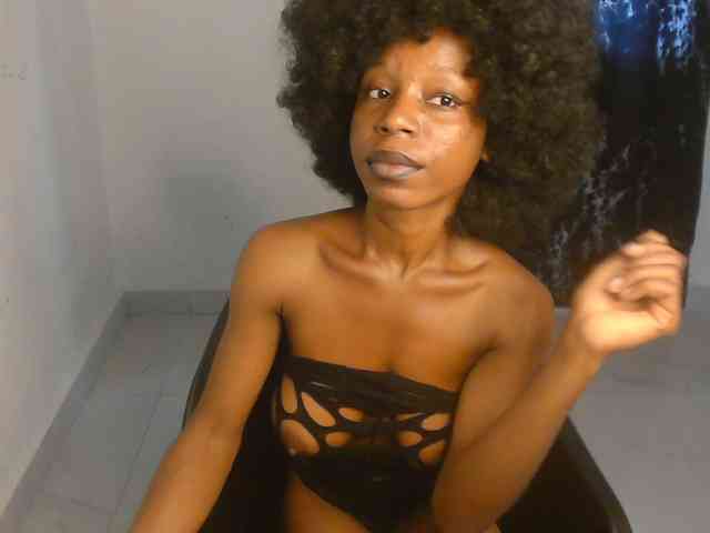 Nasty-lilly webcam