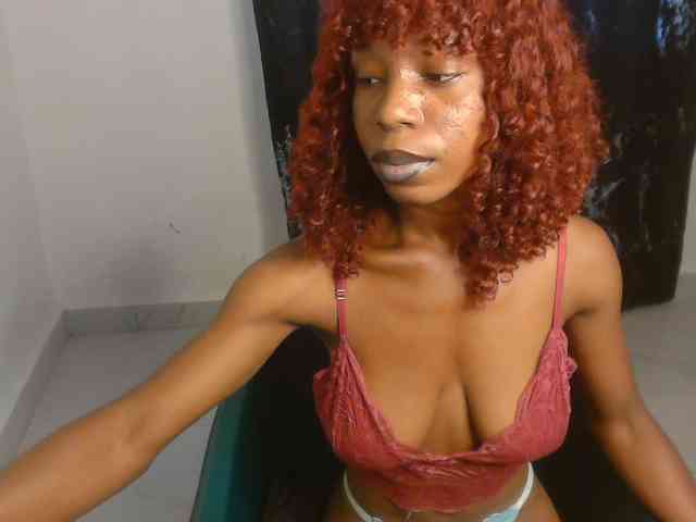 Nasty-lilly webcam