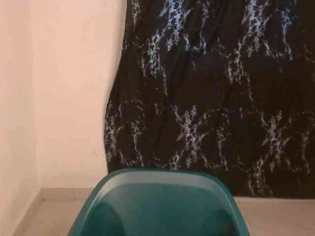 Nasty-lilly webcam