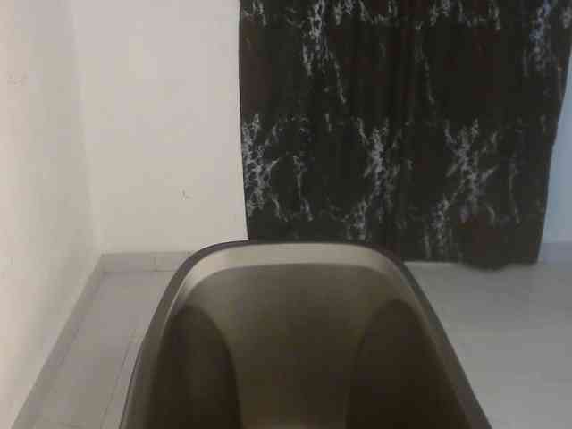 Nasty-lilly webcam
