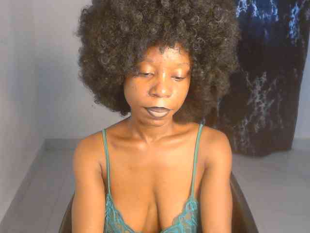 Nasty-lilly webcam