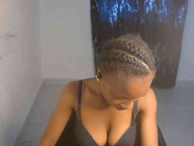 Nasty-lilly webcam