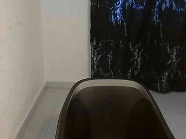 Nasty-lilly webcam