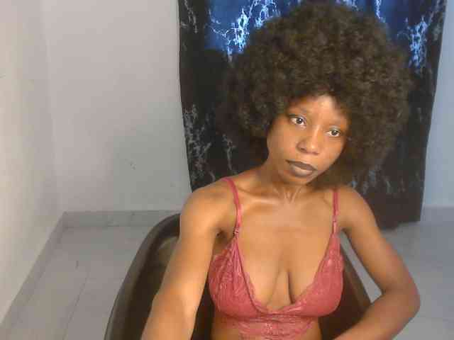 Nasty-lilly webcam