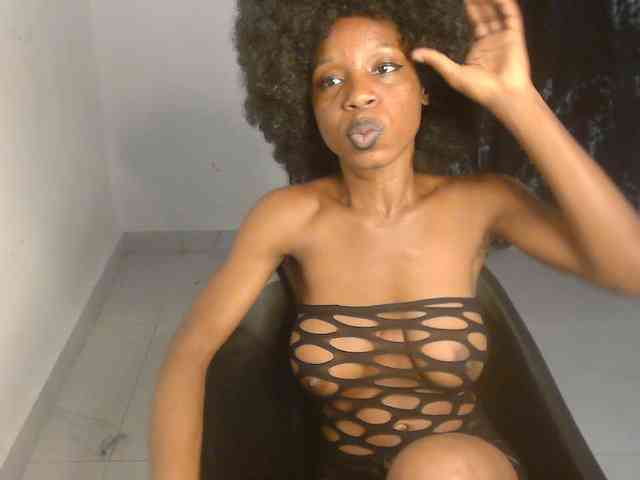 Nasty-lilly webcam