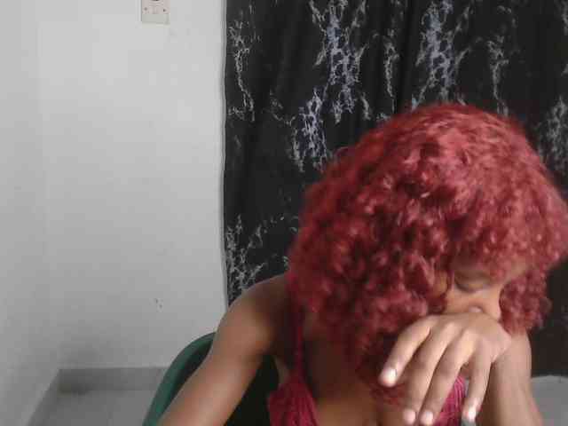 Nasty-lilly webcam