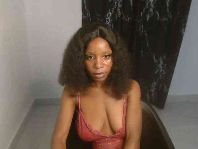 Nasty-lilly webcam