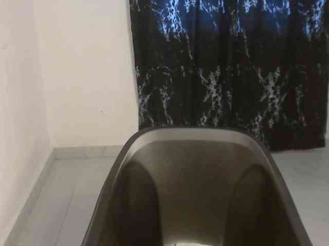 Nasty-lilly webcam
