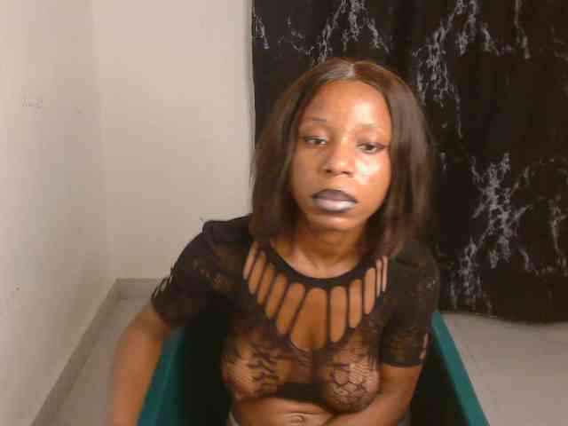 Nasty-lilly webcam