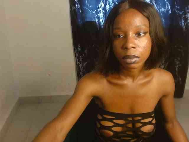 Nasty-lilly webcam