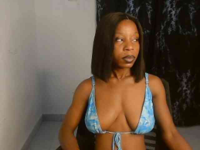 Nasty-lilly webcam