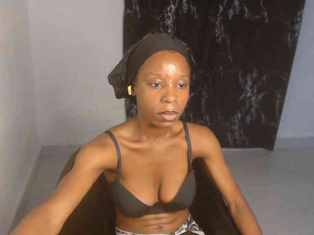 Nasty-lilly webcam
