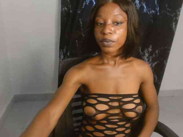 Nasty-lilly webcam