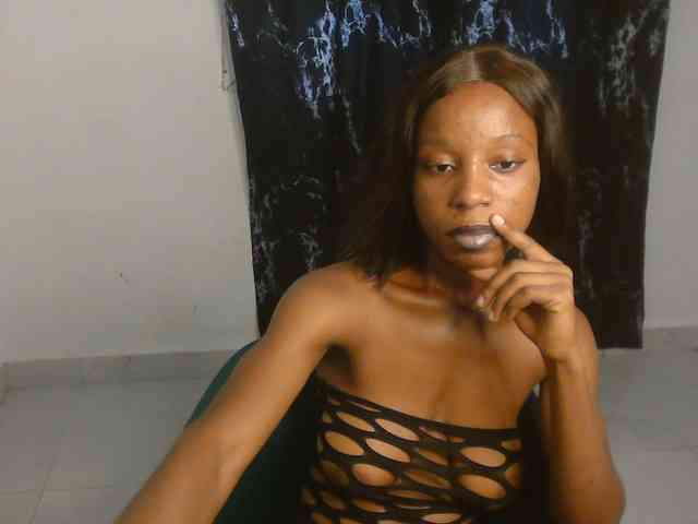 Nasty-lilly webcam