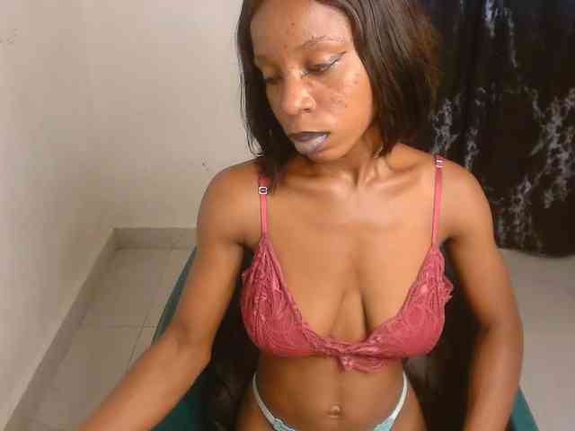 Nasty-lilly webcam