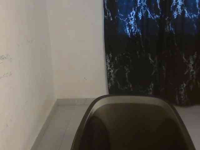 Nasty-lilly webcam