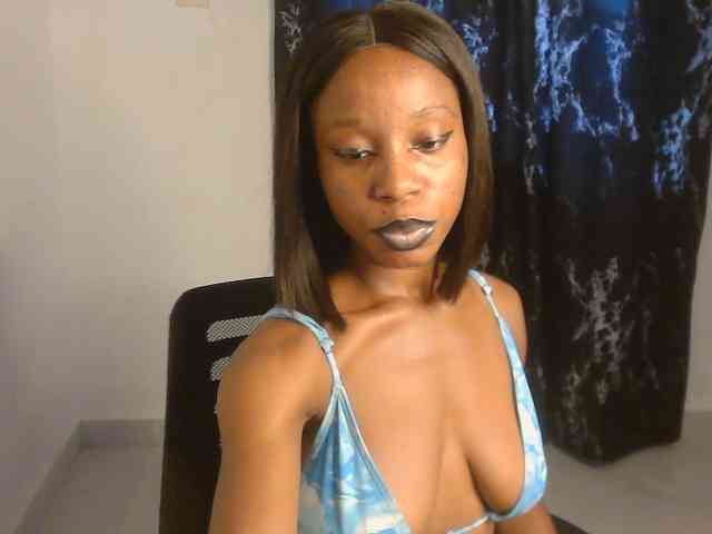 Nasty-lilly webcam