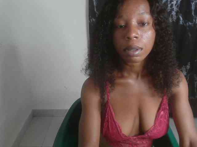 Nasty-lilly webcam