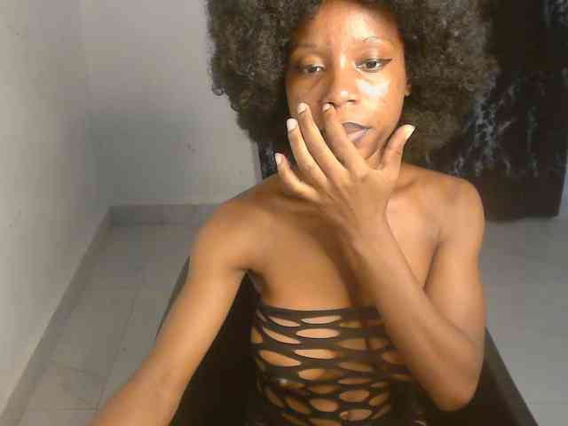 Nasty-lilly webcam