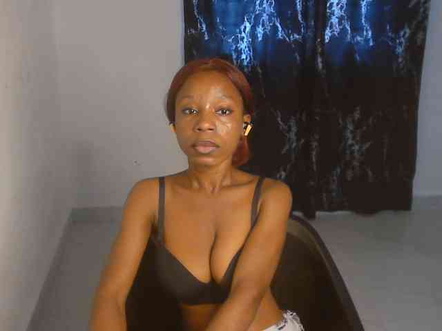 Nasty-lilly webcam