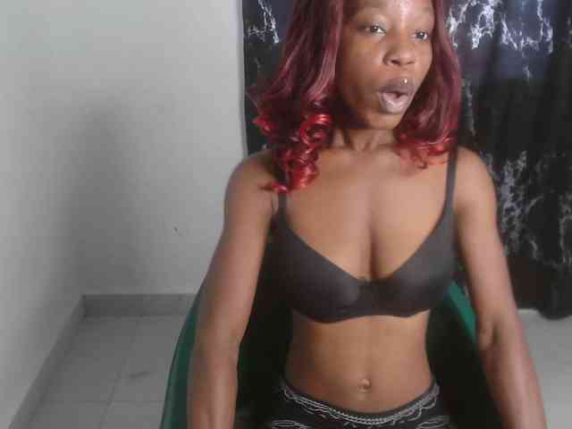 Nasty-lilly webcam