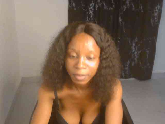 Nasty-lilly webcam