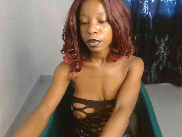 Nasty-lilly webcam