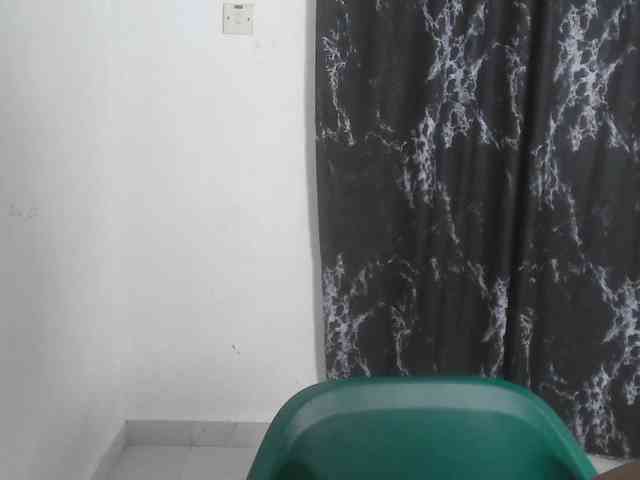 Nasty-lilly webcam