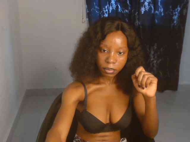 Nasty-lilly webcam