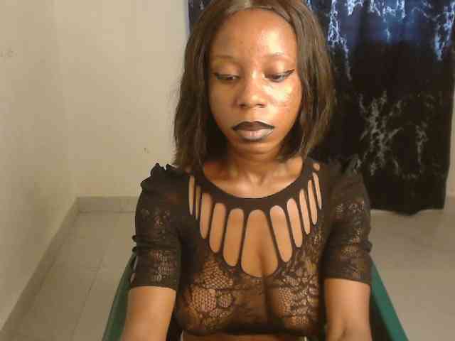 Nasty-lilly webcam