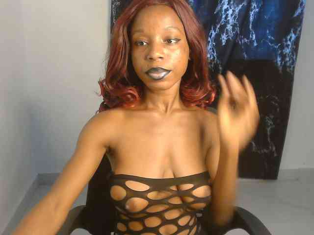 Nasty-lilly webcam
