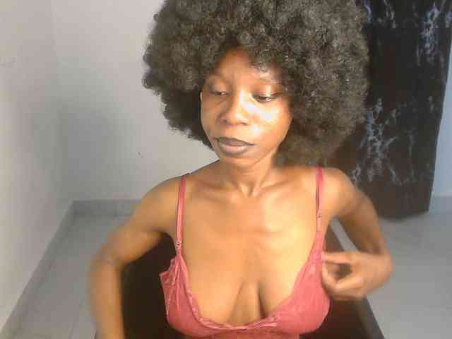 Nasty-lilly webcam