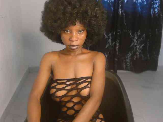 Nasty-lilly webcam