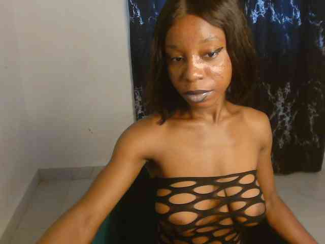 Nasty-lilly webcam