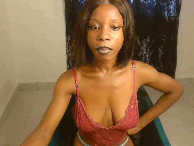 Nasty-lilly webcam