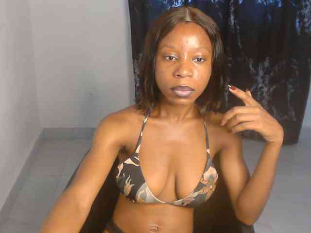 Nasty-lilly webcam