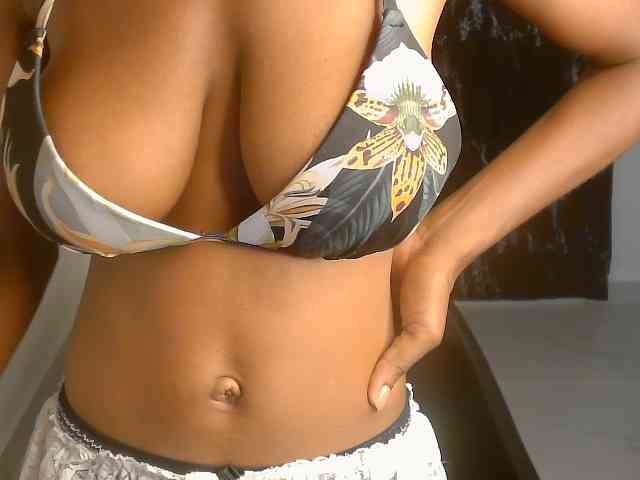 Nasty-lilly webcam
