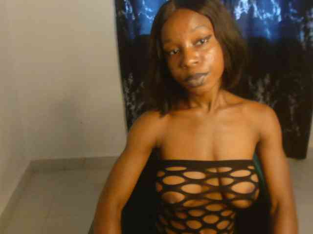 Nasty-lilly webcam