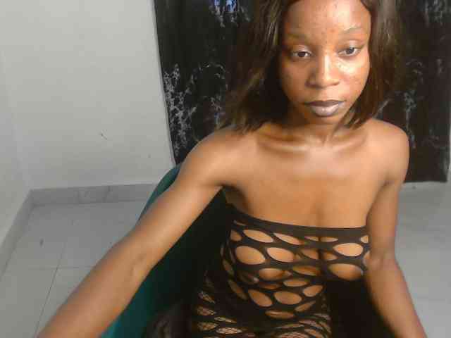 Nasty-lilly webcam