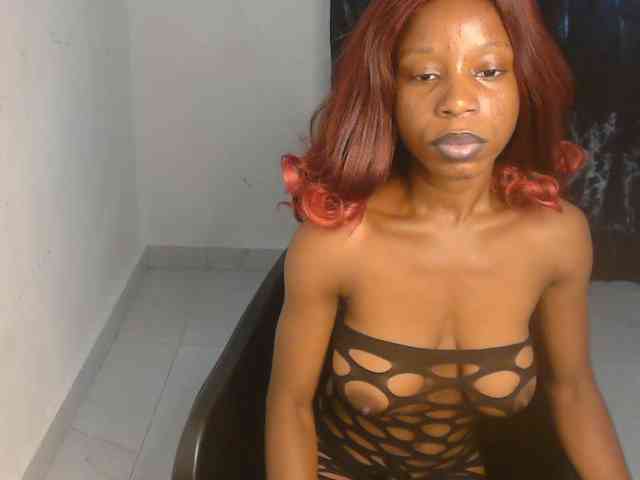 Nasty-lilly webcam